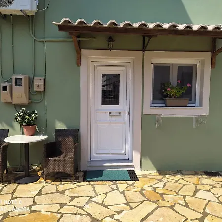Golden Mile Studio-apartment Ýpsos